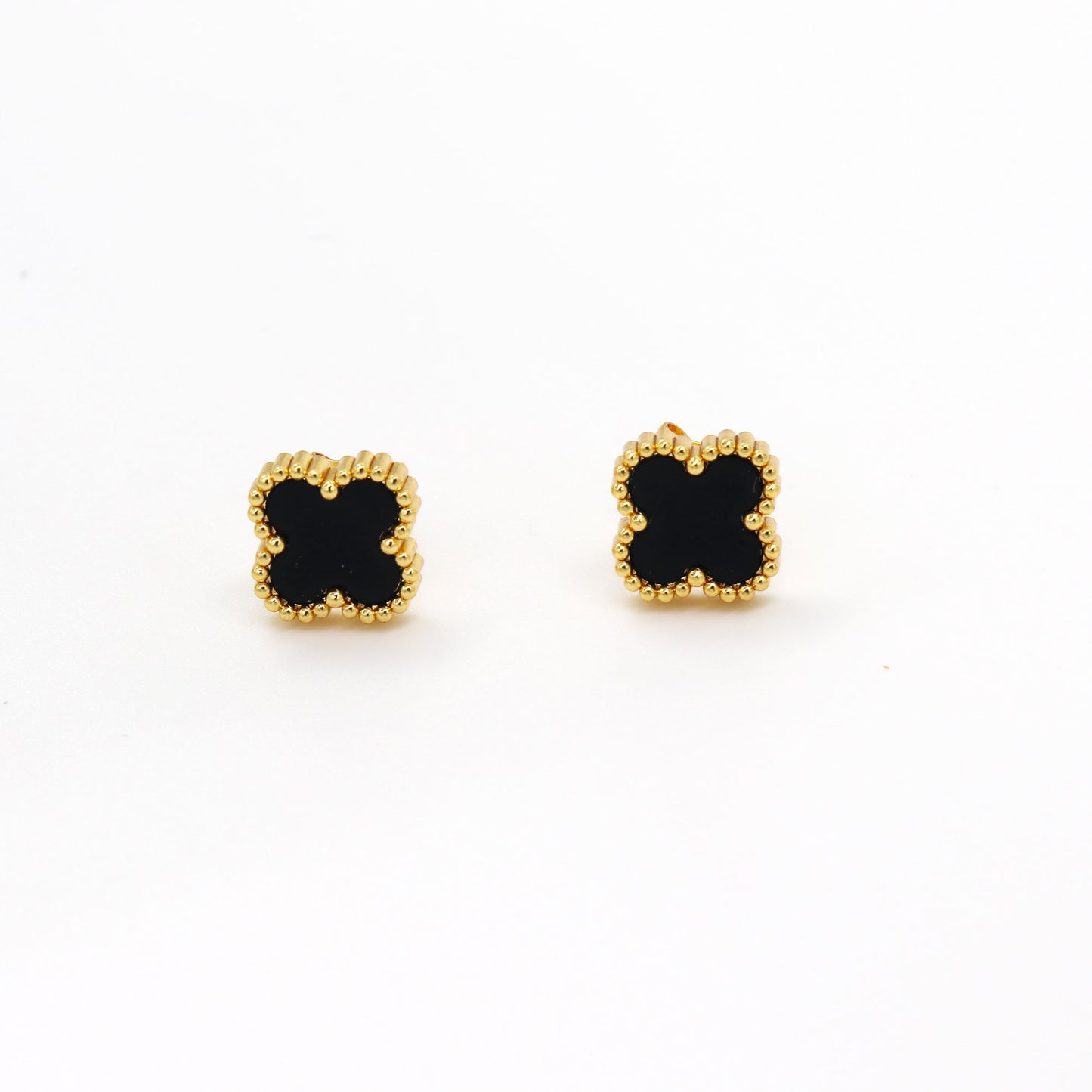 Aretes trebol negro medianos