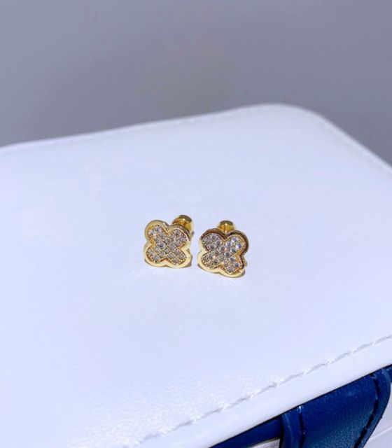 Aretes Dorado con zirconias